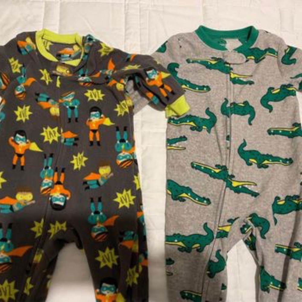 Simple Joys Carter’s Fleece Pajamas